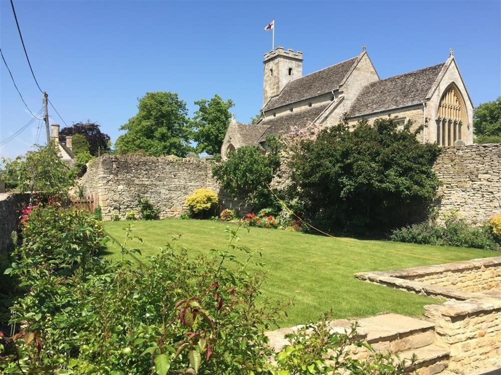 Hillside Cottage Burford Exterior photo